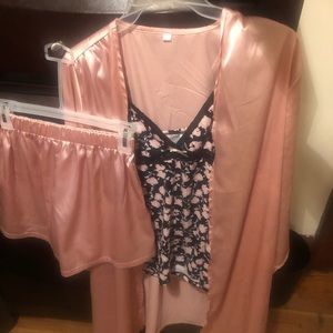 Sized Medium Feminine Pajama Sets